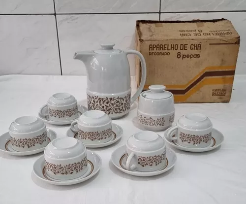 Jogo de chá e café de porcelana Pozzani Jundiaí, na cor branca com