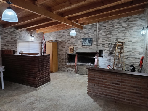 Venta Casa 3 Dormitorios En Berisso Calle 30 Y 169