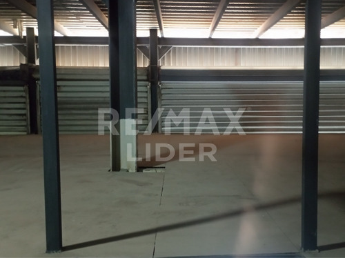 Imagen 8 de 11 de Se Alquila Local Comercial, En La Calle Bella Vista. Lumir Medrano. 04248996554.