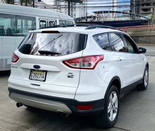 Ford Escape 2013 Con Asientos En Leader Interior Negro