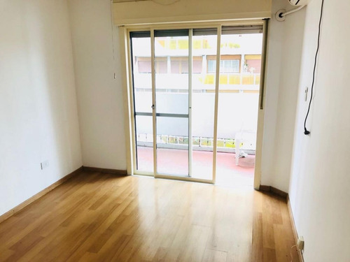 2 Dorm, Comodín Y Cochera Incluida Pleno Centro!