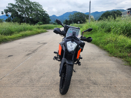 Adventure 250cc, En Excelentes Condiciones, Con Accesorios