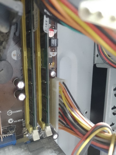 Pc Desktop Mother Asus Core 2 Duo 4 Gb Ram Ddr2 Geforce (Usado)