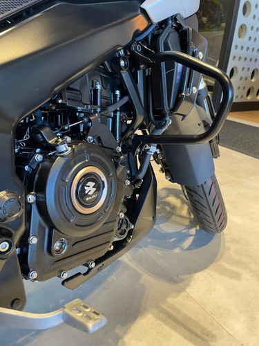 Bajaj Dominar 250-jv