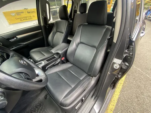 Toyota Hilux 2.8 Srv Diesel At 4x4 2020