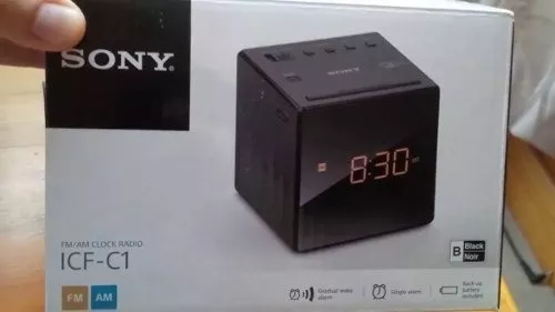 Radio Reloj Alarma Dígital Sony ICF-C1 