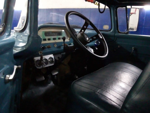 Ford F600 Guincho Antigo