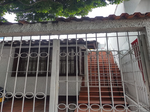 Casalote En Venta En Cúcuta Caobos. Cod 1008