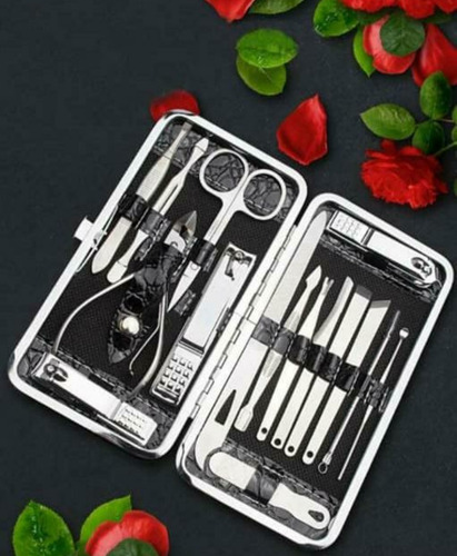 Imagen 2 de 2 de Kit Set De Manicure Y Pedicure Shein