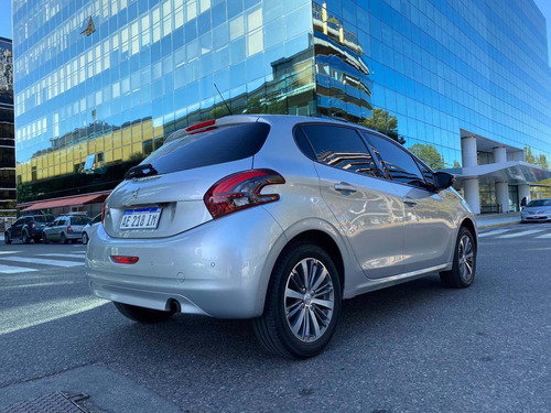 Peugeot 208 1.6 In Concert 2020