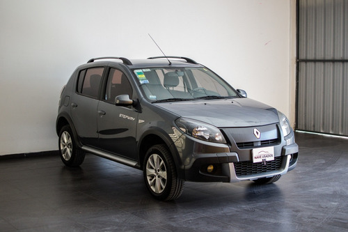 Imagen 4 de 15 de Renault Sandero Stepway 2015 1.6 Confort 105cv Orr Lum