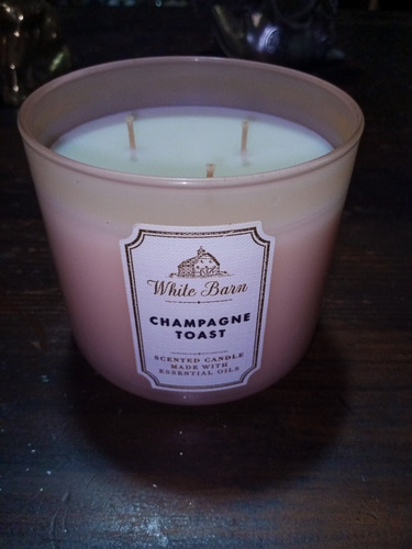 Vela Aromatizante De Tres Mechas Con Olor A Champagne
