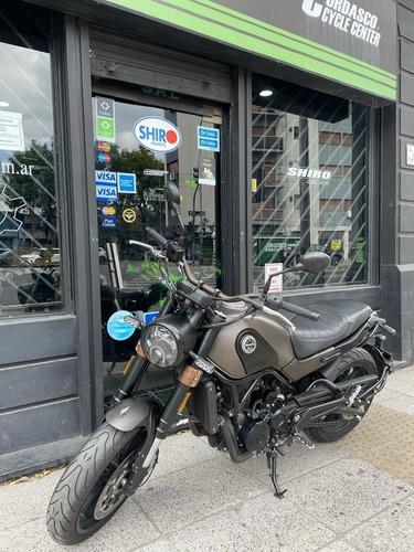 Imagen 4 de 16 de Benelli Leoncino 500