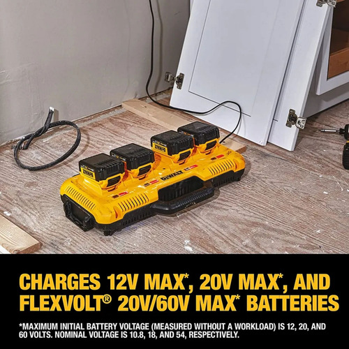 Cargador Multiple 4 Puertos 12v/20v/60v Dewalt Dcb104