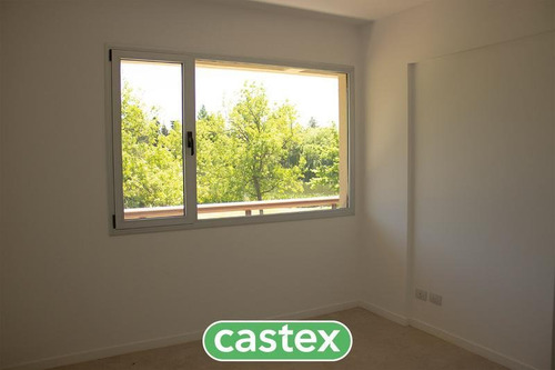 Imagen 17 de 27 de Departamento Con Jardín Y, Vista Al Lago En Venta En Pilar