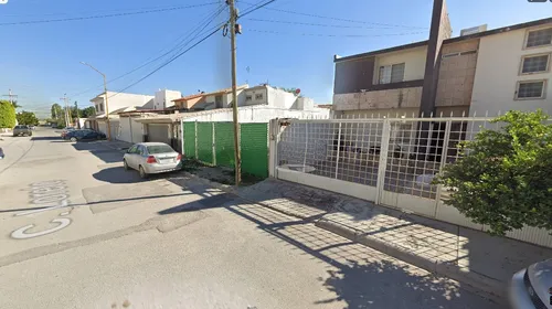 Casa En Venta En Colonia San Felipe, Torreón, Coah.