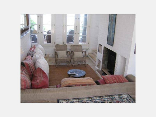 Imagen 4 de 10 de Id 1769 - Muy Buena Residencia En Rincón Del Indio, Con 4500 Mt2 De Parque.