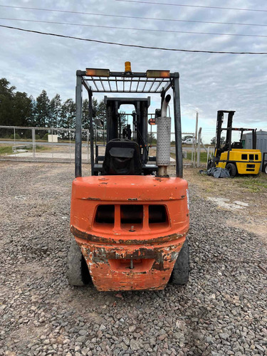 Imagen 3 de 17 de Autoelevador Diesel Doosan 2009 C/4400hs Uso Envios Al Pais