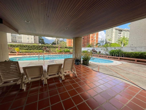Apartamento En Venta Santa Paula 25-20008