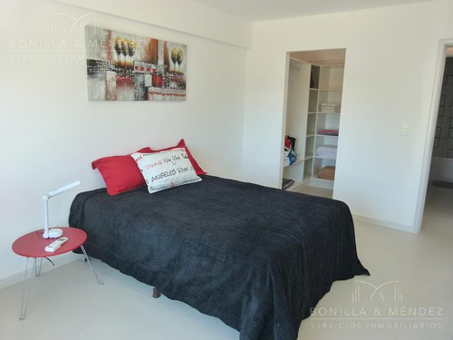 Botavara, Totalmente Equipado, Dormitorio, Baño, Cocina Americana, Balcón, Garage En Sub Suelo