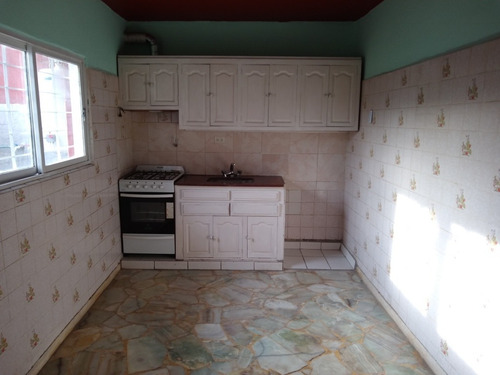 Vendo Son Dos Casas Lote Propio En Block ! Ideal Dos Familias , Financio Hasta 25 % Del Valor Del Inmueble. Tomo En Parte De Pago Auto / 4x4
