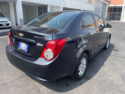 Imagen 6 de 15 de Chevrolet Sonic 2016 4p Lt L4/1.6 Man