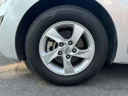 Hyundai Elantra 1.8 Gls Mt