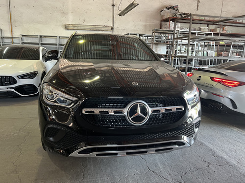 Mercedes-Benz GLA 200 progressive
