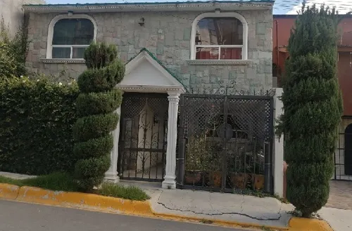 Pachuca Vende Hermosa Y Amplia Casa En Arboledas De San Javier 1a Seccion