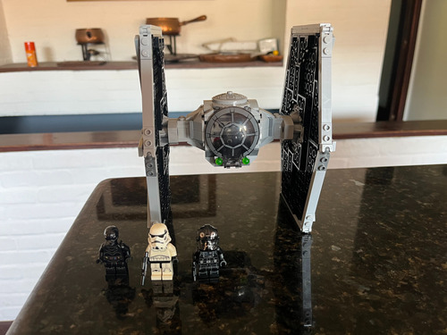 Lego Star Wars 75300