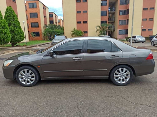 Imagen 2 de 15 de Honda Accord - Automatica
