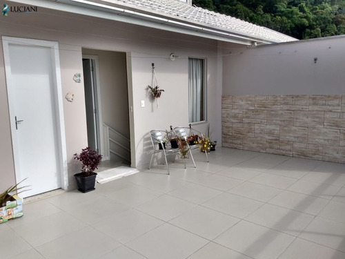 Ótimo Sobrado Triplex Mobiliado Com 04 Dormitórios Em Balneário Camboriú! - Ca00397 - 68464723