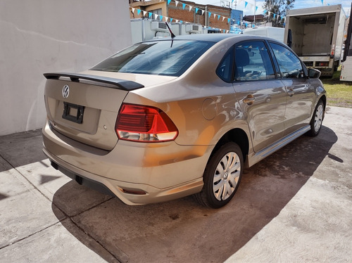 Imagen 2 de 11 de Volkswagen Vento 2019 1.6 Starline Mt