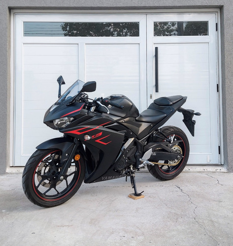 Yamaha R3