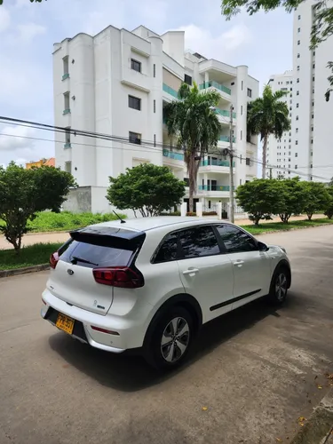 Kia Niro Emotion 1.6 Gasolina-electrico