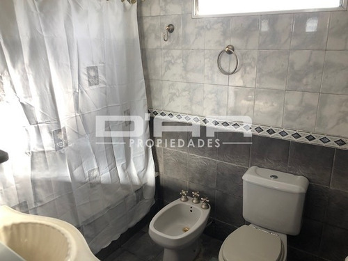 Casa 5 Ambientes - Manuel Artigas 6800