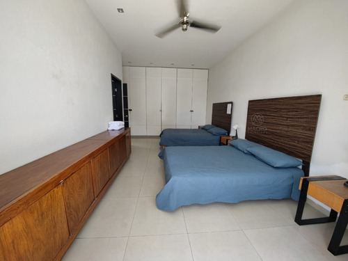Casa En Venta En Col. Plan De Ayala Con Gran Alberca Y Jardín.