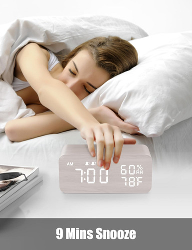 Reloj Despertador Digital De Madera Con Carga Inalámbrica, P