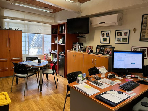 Del Valle, Edificio De Oficinas, En Venta