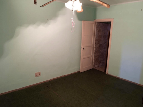 Venta, Casa,la Blanqueada. 3 Dormitorios, 2 Baños.