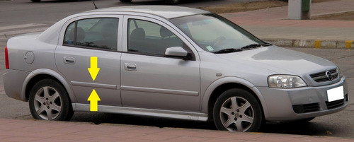 Chevrolet Astra 4p. Bagueta P/p Puerta Trasera Derecha Xxz