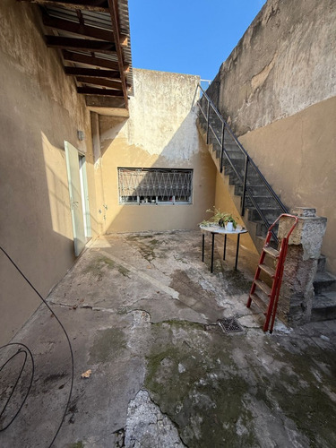 Venta, Casa Con Local S/ Lote 8.40x22, Villa Lugano