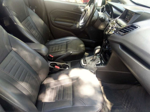 Ford Fiesta Automático