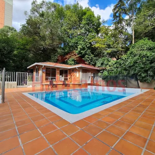 Apartamento En Venta En Medellín - El Poblado Cod 68648