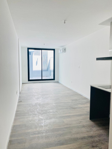 En Venta Monoambiente Con Patio - Zona Wtc