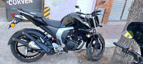 Imagen 3 de 9 de Yamaha Fz Fi 2.0