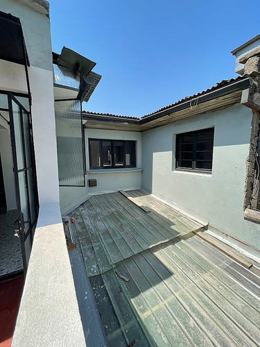 Venta Casa Remodelada En Comuna De Santiago