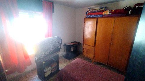 En Venta Casa 2 Dormitorios Depto 1 Dormitorio - La Falda