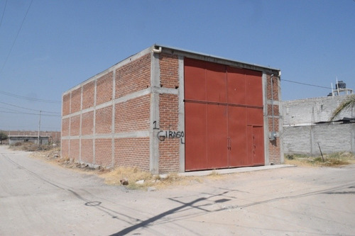 Bodega En Venta 128 Metros Col San Felipe Celaya