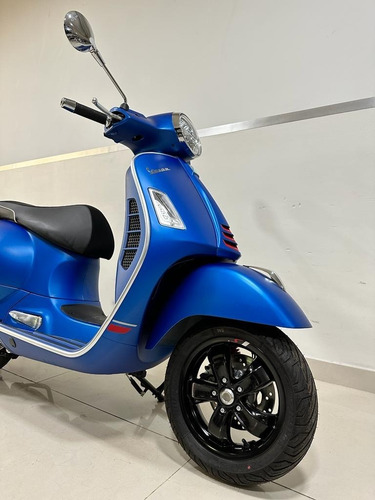 Imagen 3 de 15 de Vespa Super Sport 300 Hpe Retro Scooter Permutas Bbva 0 %